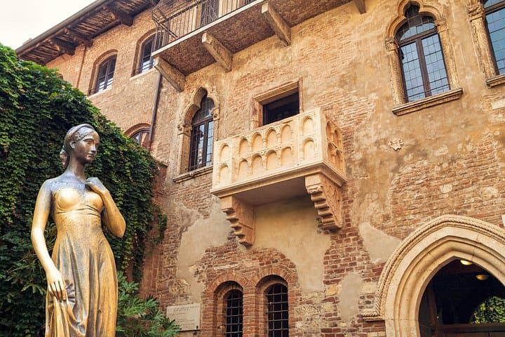 Tour di un giorno intero a Verona, Sirmione e Lago di Garda da Milano — foto 4
