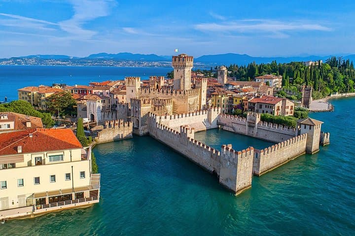 Tour di un giorno intero a Verona, Sirmione e Lago di Garda da Milano