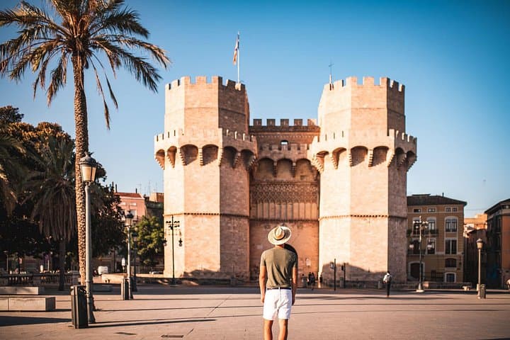 Valencia Private Walking Tour: Altstadt und La Lonja de la Seda — Foto 4