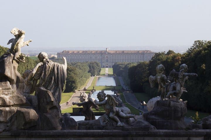 Besichtigung des Königlichen Palastes von Caserta ab Neapel — Foto 5