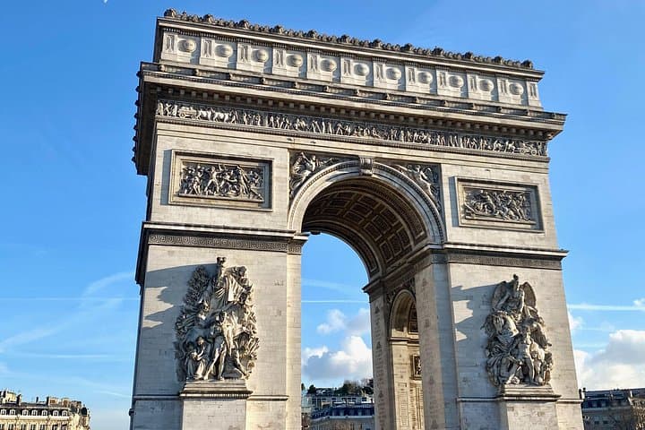 Visite Privée d'une Journée Complète à Paris : 7 Sites Iconiques en Mercedes — photo 4