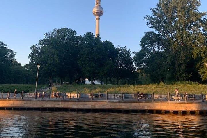 Private Tour durch Ost- und Westberlin mit dem Auto — Foto 2