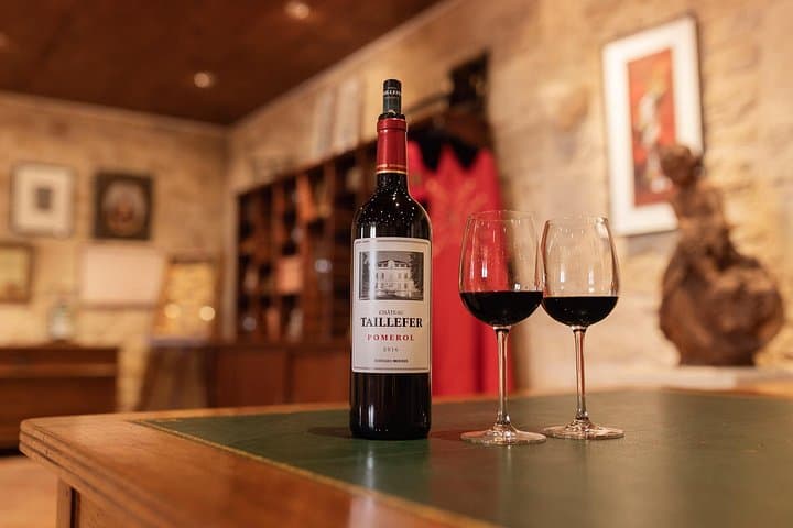 Halbtägige Tour in Pomerol und Saint Emilion in einem klassischen Auto — Foto 2