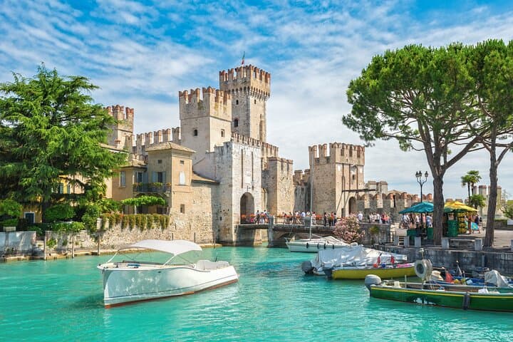 Tour di un giorno intero a Verona, Sirmione e Lago di Garda da Milano — foto 2