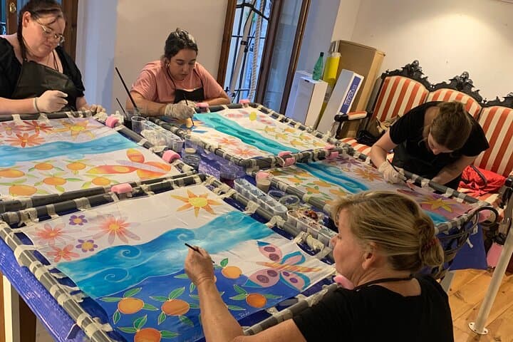 Cours privé : Peignez votre foulard en soie avec un artisan valencien — photo 4