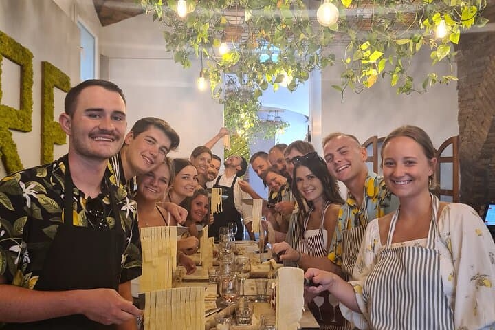 Kochkurs 2 Stunden Spanische Treppe - Fettuccine und Tiramisu — Foto 2
