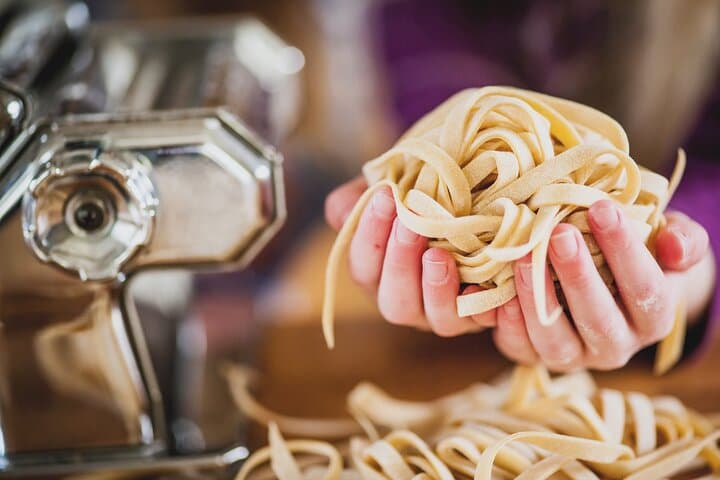 Pasta Cooking Class with Unlimited Wine in Florence — photo 1