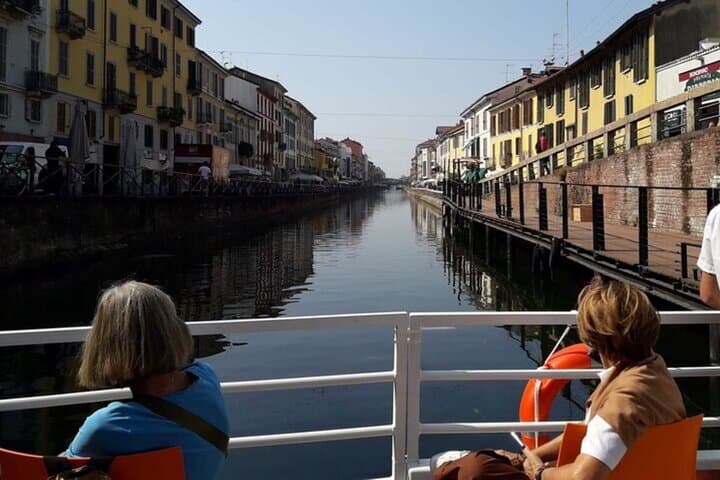 Tour in barca al tramonto sui Navigli di Milano — foto 3