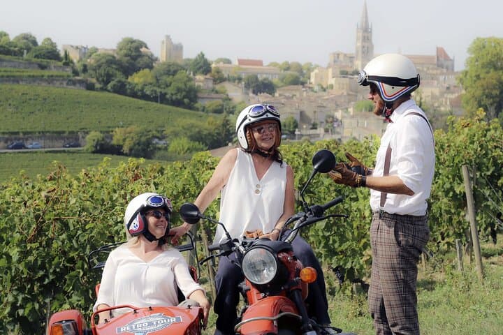 Ein Tag in Saint-Emilion im Beiwagen