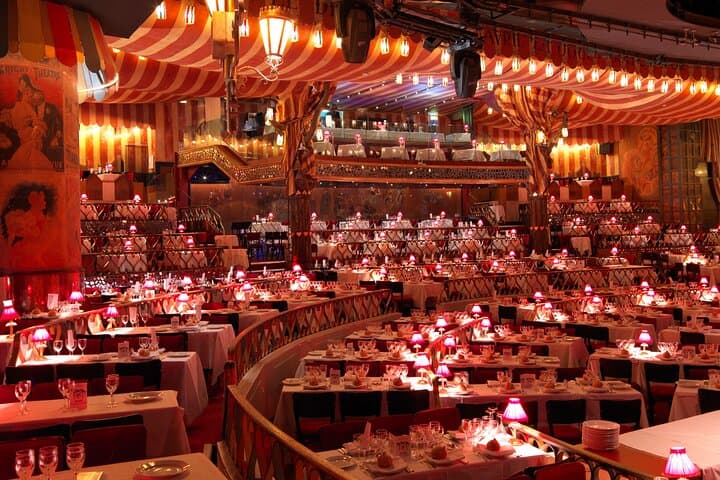 Moulin Rouge Dinner und Show in Paris — Foto 2
