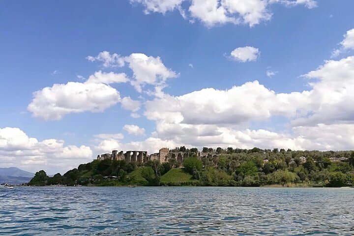 Excursion d'une journée au lac de Garde avec croisière en bateau — photo 5