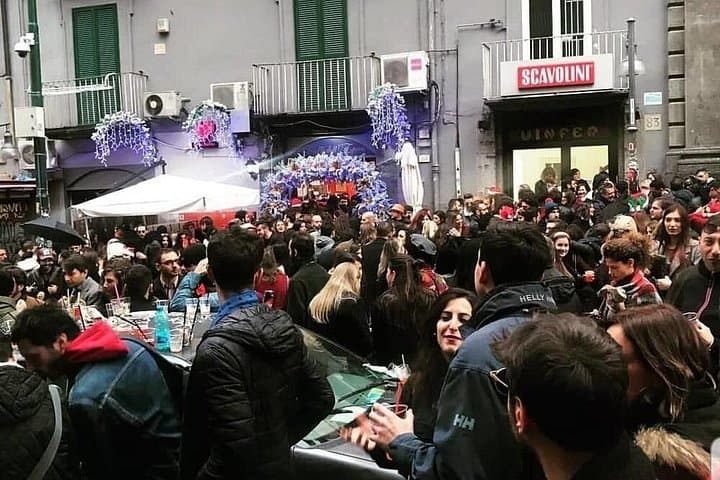 Napoli Pub Crawl in der Altstadt — Foto 3