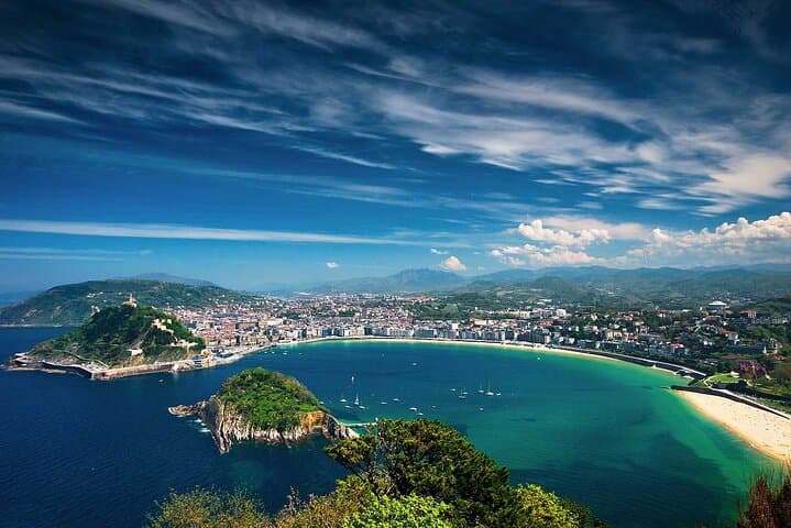 San Sebastián, Getaria y las tradiciones rurales vascas