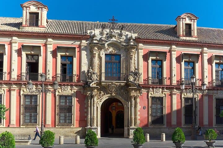 Sevilla: Geführte Tour durch den Alcázar + Kathedrale und Giralda — Foto 4