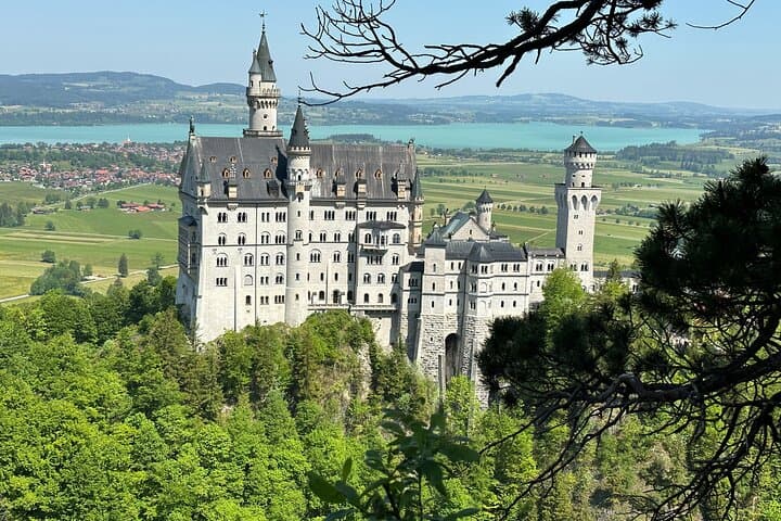 Neuschwanstein Schloss – Private Halbtagesausflug mit Mercedes — Foto 2