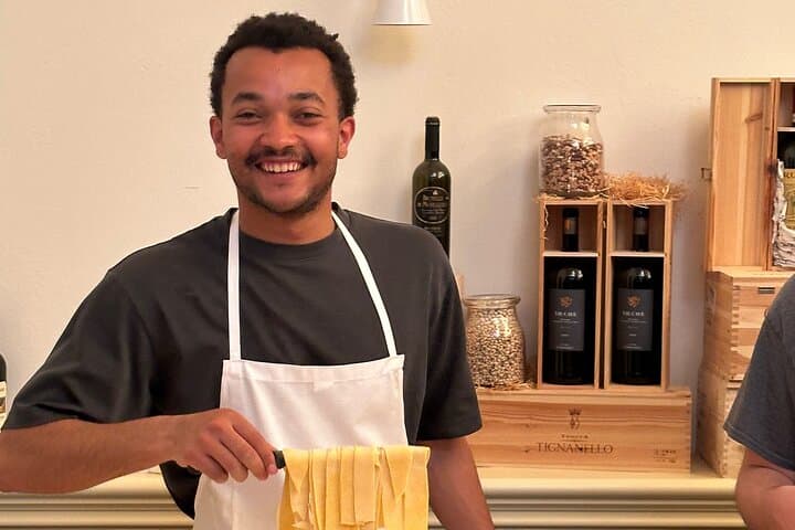 Pasta Cooking Class with Unlimited Wine in Florence — photo 4
