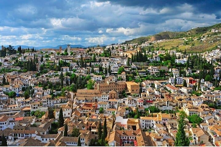 Tour Privado Guiado a Pie por Albayzín y Sacromonte, Granada