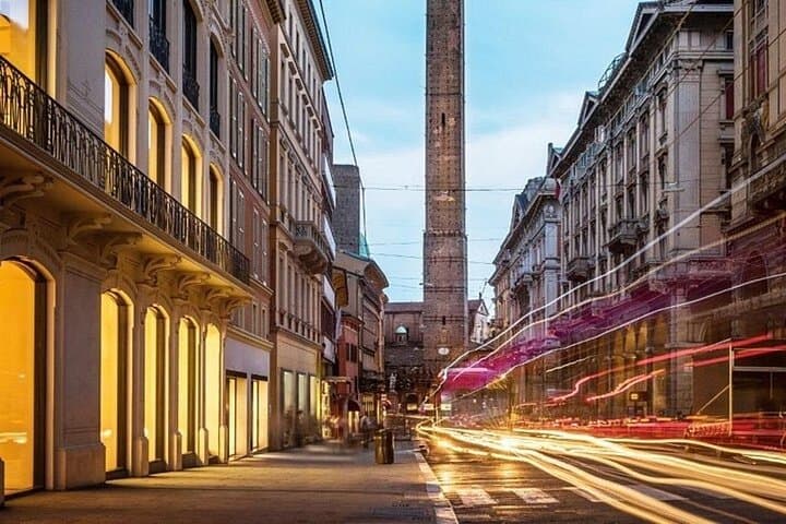 Stadtführung durch das historische Zentrum von Bologna — Foto 5