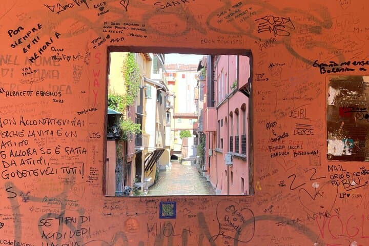 Tour para Niños en el Centro de Bologna con un Guía Local — foto 4