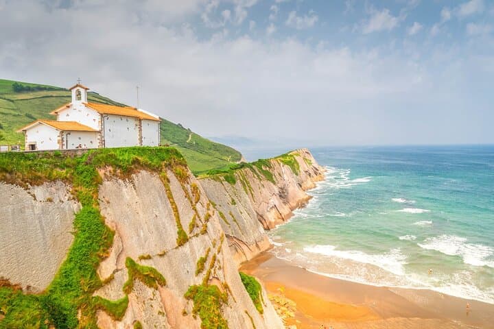 Private Tour von San Sebastian, Zumaia und Loyola — Foto 3