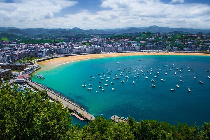Private Tour von San Sebastián und Getaria mit Txakoli-Verkostung — Foto 3