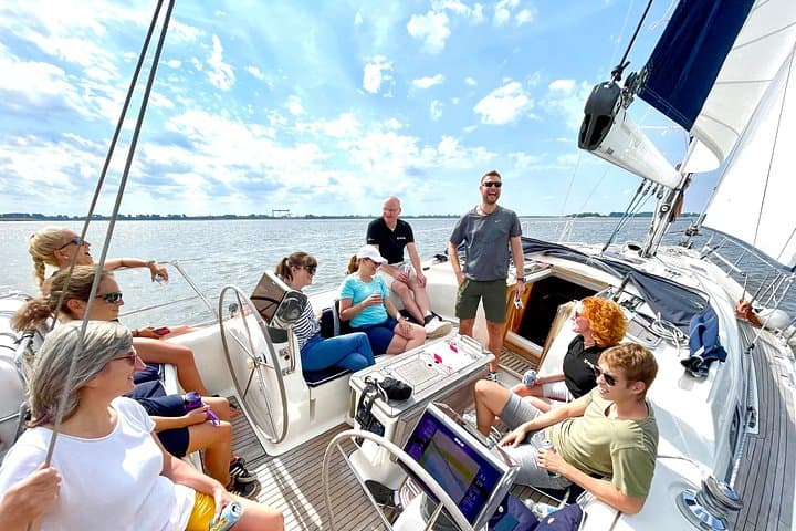 Authentic Sailingtrip "Beyond the Borders of the Port of Hamburg" — photo 2