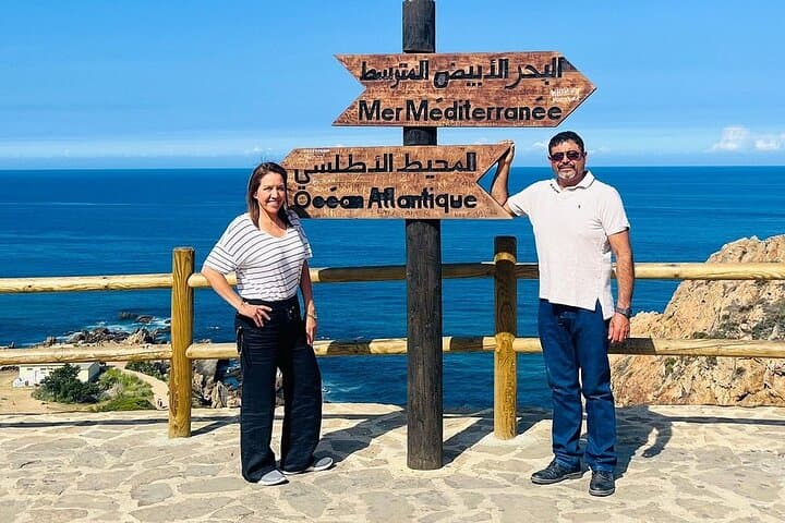 Privater Tangier-Ausflug von Malaga mit Kamelritt und Mittagessen — Foto 3