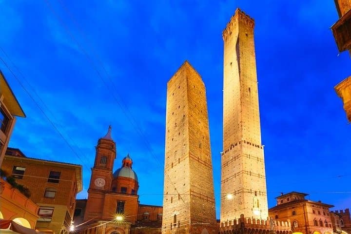 Moonlight Bologna Night City Tour with Private Local Guide