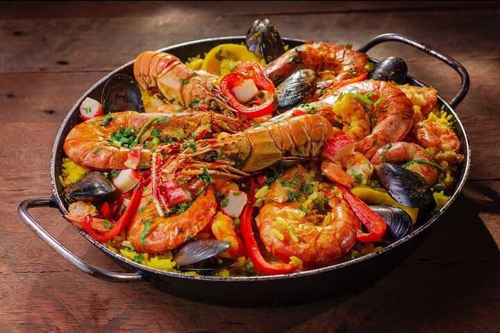 PREMIUM TAPAS TOUR: Paella, Tapas, Weingut und Flamenco — Foto 2