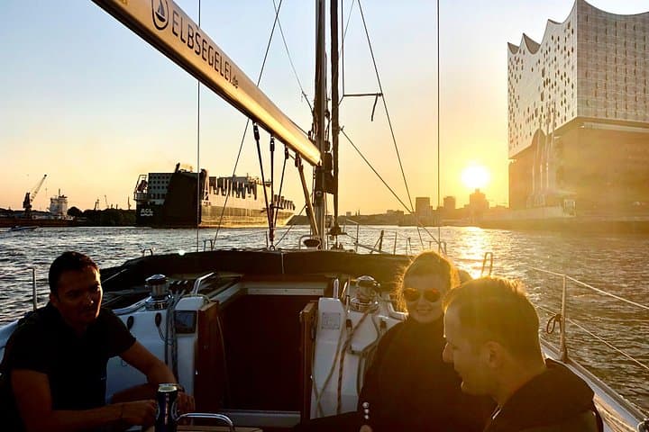 Yacht Sailing After Work Tour of Hamburg Harbor — photo 2