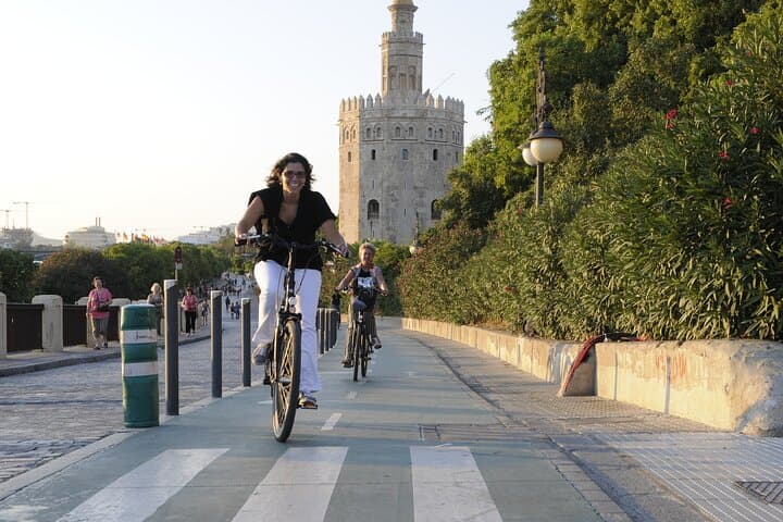 Tour Privato in Bici Elettrica a Siviglia