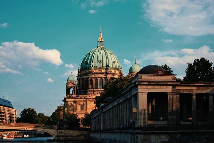 Berlin Sehenswürdigkeiten: Geführte Wanderung — Foto 4
