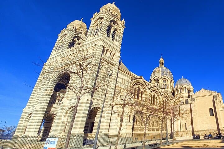 Geführte Tour durch Marseille für 4 Stunden mit einem zweisprachigen lokalen Guide — Foto 4