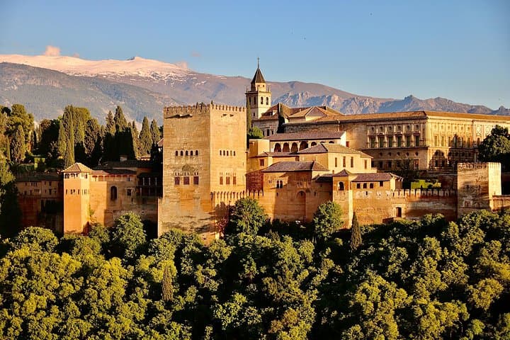 Granada: Tour Guidato dell'Alhambra e dei Palazzi Nasridi — foto 2