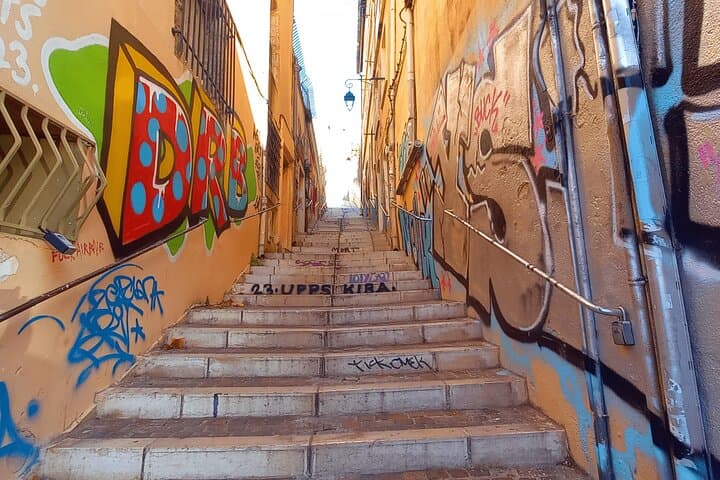 Geführte Tour durch Marseille für 2,5 Stunden mit einem zweisprachigen lokalen Guide — Foto 2