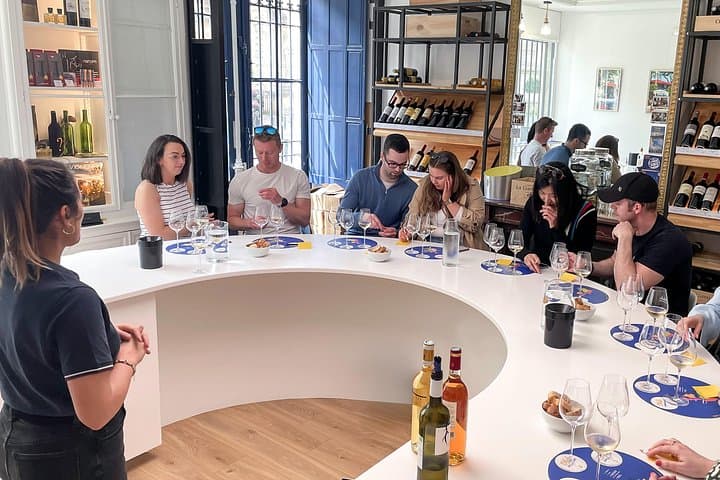 Weinverkostungskurs in Bordeaux mit Wurst- und Käseplatte — Foto 2