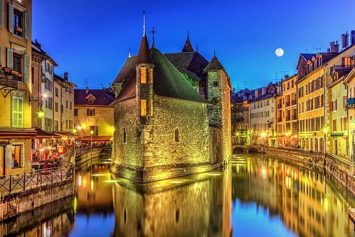 Tour guiado de Annecy y crucero con fondue en el Lago de Annecy — foto 3