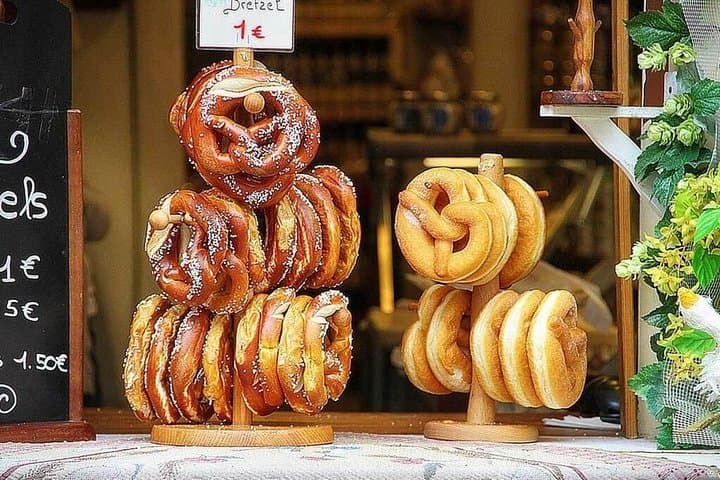 Tour a pie de comida callejera en Estrasburgo