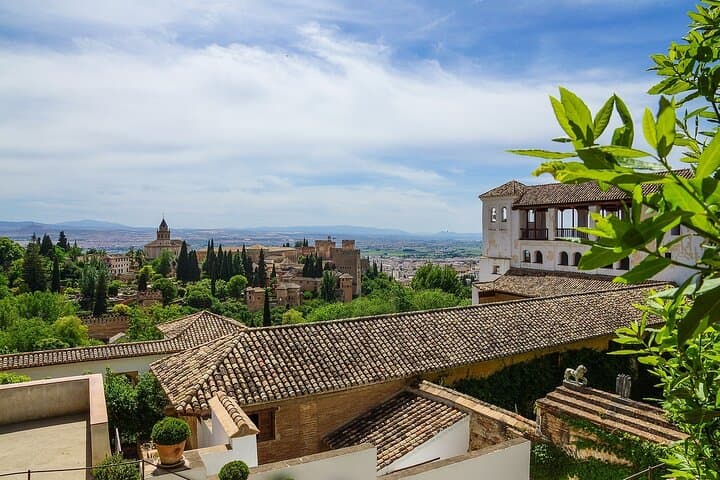 Recorrido Privado por la Alhambra y los Palacios Nazaríes — foto 3