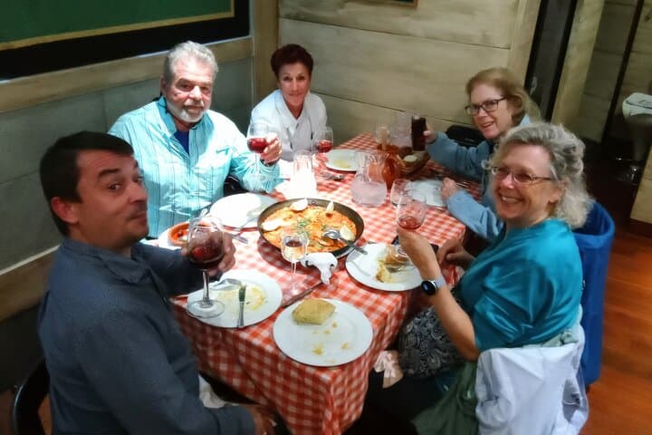 Madrid Lokale Tapas- und Geschichtstour mit Abendessen