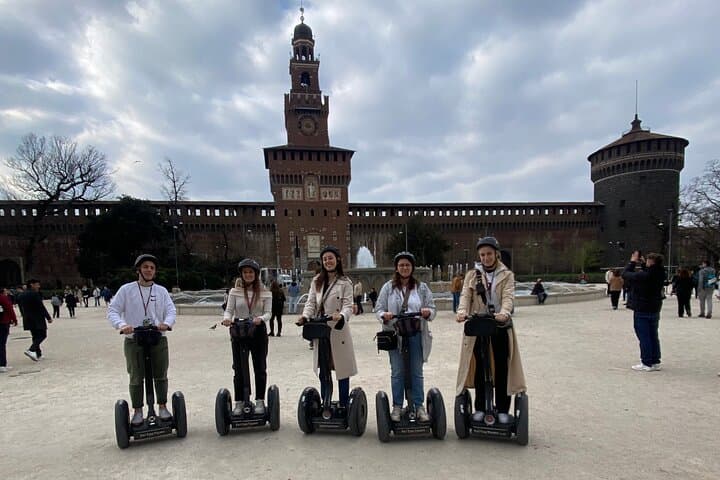 Tour in Segway dei Luoghi di Milano in Piccolo Gruppo — foto 5