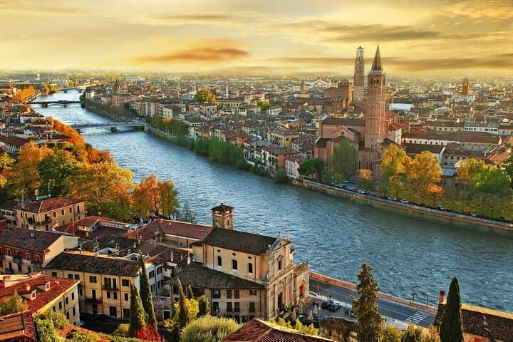 Spaziergang im historischen Zentrum, entdecke das geheimnisvolle Verona