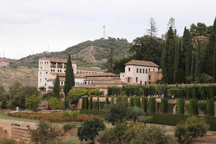 Exklusiver Alhambra Rundgang mit Tickets — Foto 3