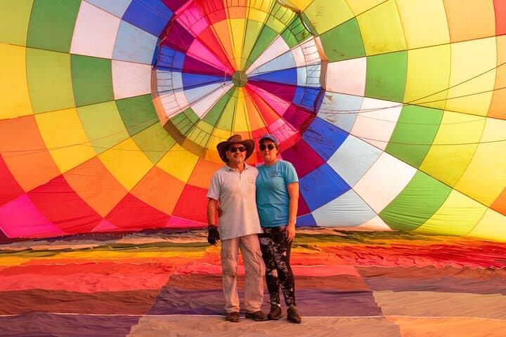 Vuelo en globo aerostático sobre Ibiza con desayuno