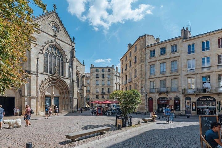 Trasferimento Aeroportuale: Aeroporto di Bordeaux BOD a Bordeaux in Van di Lusso — foto 4