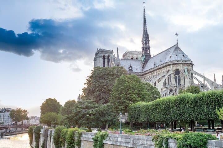 Visite Guidée Privée et Semi-Privée de Notre-Dame — photo 3
