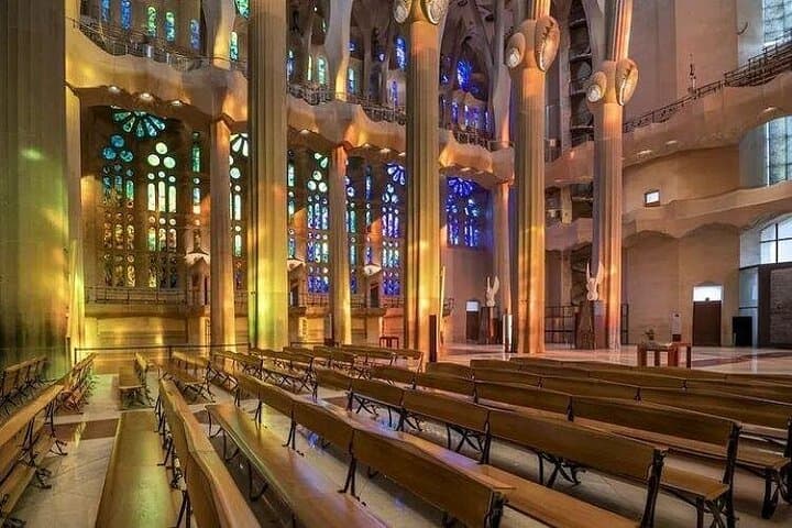 Geführte Tour durch die Sagrada Familia in Barcelona — Foto 4