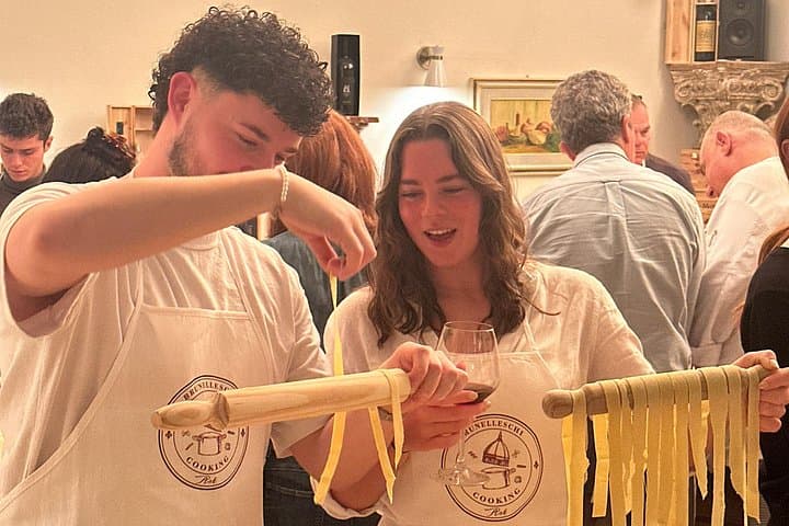 Flambé Käserad Trüffelpasta-Kurs & Tiramisù in Florenz — Foto 5
