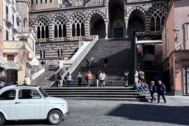 Trasferimento Privato da Napoli ad Amalfi con Sosta a Pompei — foto 2