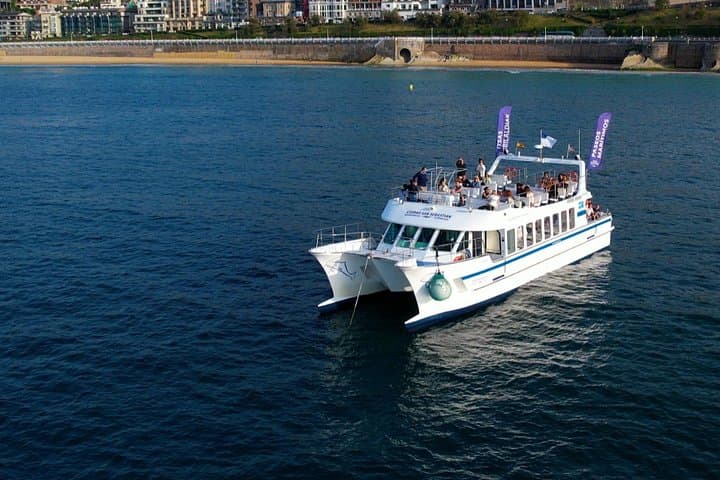 Gita in Catamarano Ibrido: La Concha e Costa di San Sebastian — foto 5